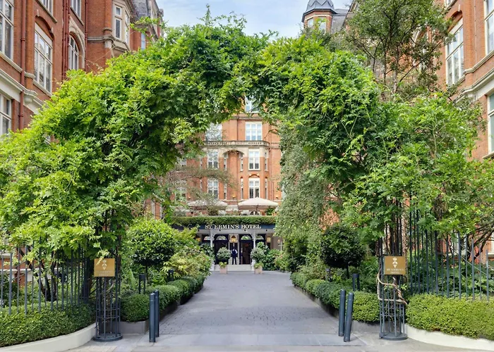 St. Ermin\'S Hotel, Autograph Collection